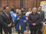 Exponen arte otomí “Mujer de hilo, Mekatl nhie” en el Congreso