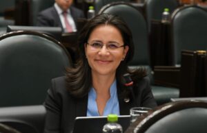 Impulsa bancada del PRI Ley del Primer Salario Profesional
