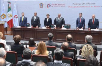 Participan congresistas en entrega de preseas del Poder Judicial