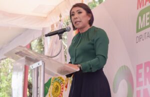 Rinde María Luisa Mendoza tercer informe legislativo